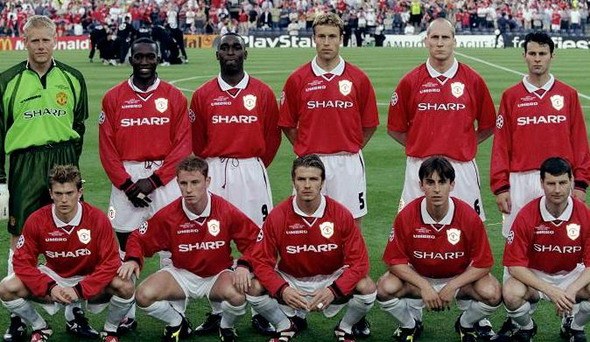 榜上紧咬竞 榜上紧咬竞